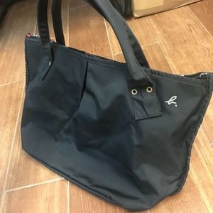Agnes B Canvas Black with linden heart tote